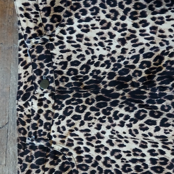 Pants - Picture 12 of 13